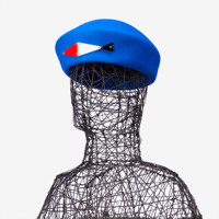Béret en feutre de la collection Carlo Forti de qualité supérieure-Nuances d'inspiration nocturne avec détails en plexiglas-Rétro rencontre le moderne