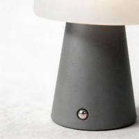 Lampe de table LED moderne minimaliste en forme de champignon avec commande tactile, rechargeable sans fil, pour la décoration de la maison, de la chambre à coucher et du café