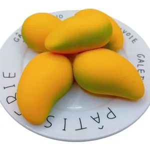 Balle anti-stress en latex pelucheux en forme de mangue, à récupération ultra-lente, jouet de décompression et anti-anxiété - Product Image 3