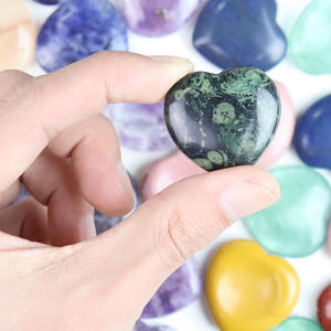 Piedras preciosas de cristal de corazón de alta calidad, tallado en la palma, manualidades de grabado, cristal de <span class=keywords><strong>Guasha</strong></span>, 3CM - Product Image 4