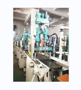 Máquina De Moldagem Por Injeção Vertical Pequena Máquina De Moldagem Por Injeção De 40 ton para Fivela De Plástico/Fabricação De Produtos Diários