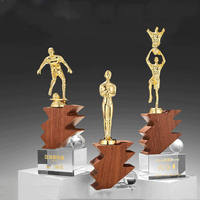 Nouveau trophée de golf personnalisé Golden Star Sports Base en bois Awards pour les récompenses sportives souvenirs d'affaires