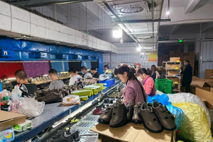 Adhésif en caoutchouc chloroprène pour chaussures, type 99 - Product Image 3