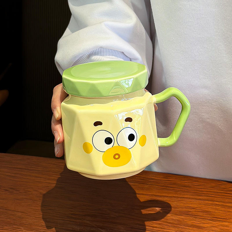 ฝาแก้วสีเขียว