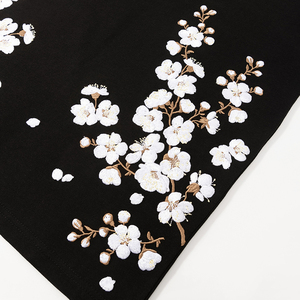 T-shirt surdimensionné noir brodé de fleurs, 100% coton, unisexe, manches courtes, col rond, style japonais, logo personnalisé - Product Image 4
