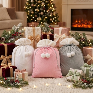 Grande Sacca Regalo in Velluto con Coulisse, Bordo in Finta Pelliccia Bianca, Chiusura con Pompon, Sacca di Babbo Natale con Cordino Intrecciato - Product Image 1