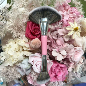 Pinceaux de maquillage professionnels synthétiques YRX, personnalisés, à double extrémité, avec manche en bois, pour estomper les couleurs, rose. - Product Image 2