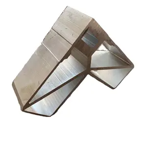 6063 T5 प्रकाश बॉक्स औद्योगिक एल्यूमीनियम प्रोफ़ाइल खोखले त्रिकोण