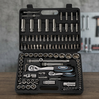 Jeu de clés à douille FERVI Série Bussola avec embouts Torx 1/4" T8-T30 et rallonge réglable 50-100mm, design pratique