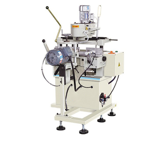 Machine de fraisage et de perçage en aluminium et PVC de 2250 W 380 V pour la fabrication de portes et de fenêtres, facile à utiliser - Product Image 1
