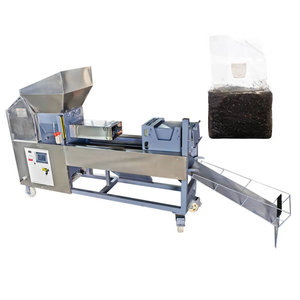 Machine d'emballage horizontale semi-automatique pour sacs carrés de 600 à 800 sacs/heure pour champignons de culture - Product Image 2