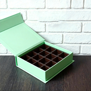 Caja de dulces de regalo DIY de Chocolate para Navidad, fiesta de boda, esponja forrada con relieve para regalos y favores de fiesta - Product Image 4