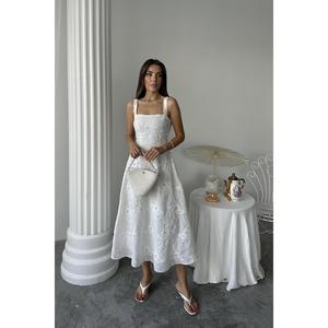 Elegante Vestido de Noche Blanco Corte A con Espalda Descubierta, Detalle de Corsé y Cintura Natural Hecha a Mano - Product Image 6