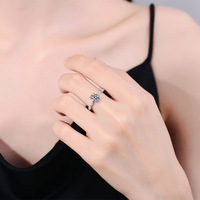 Light Luxury S925 Sterling Silver Pigeon Egg fairy Wind 1 Carat Moissanite Ring Bague de fiançailles haut de gamme en diamant