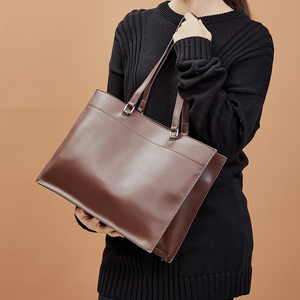 <span class=keywords><strong>Sac</strong></span> Fourre-Tout Cuir Véritable Femme Grande Capacité Bureau École Shopping Bandoulière Fermeture Éclair Robuste Quotidien - Product Image 2