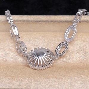 สร้อยข้อมือเงินแท้ S925 ลายดอกทานตะวันแบบกลวง รุ่น A6046 อุปกรณ์เสริม DIY หรูหราสำหรับเครื่องประดับมุก ขนาด 12-13 มม. ตัวเรือนเปล่า - Product Image 3