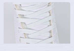 Patins à <span class=keywords><strong>glace</strong></span> professionnels en promotion – Bottes de patinage sur <span class=keywords><strong>glace</strong></span> blanches durables avec lames en acier à haute teneur en carbone, ajustement confortable pour le <span class=keywords><strong>freestyle</strong></span> - Product Image 3