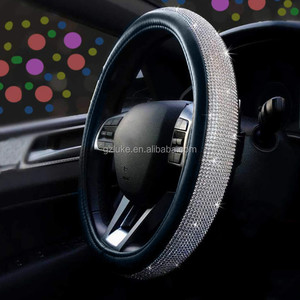 Cubierta <span class=keywords><strong>de</strong></span> volante automático <span class=keywords><strong>para</strong></span> <span class=keywords><strong>mujer</strong></span> <span class=keywords><strong>de</strong></span> 38cm con diamantes <span class=keywords><strong>de</strong></span> imitación decoración Interior <span class=keywords><strong>de</strong></span> coche hecha <span class=keywords><strong>de</strong></span> goma - Product Image 2
