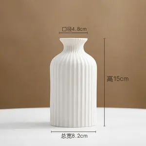 Handmade Contemporary Simple Bisque White Ceramic Vase With Stripe For Pampas Grass And Living Room Hotel Wedding Decoration