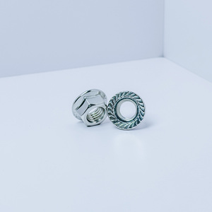 Đai ốc mặt bích lục giác thép carbon | Cường độ cao | DIN 6923 | Có răng cưa | Mạ kẽm | M6–M24 - Product Image 5