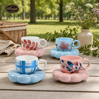 Ensemble de tasses à café en céramique peintes à la main SWT Nordic, style Ins, soucoupe à pétales bouffants, tasse à thé, cadeau mignon pour la maison, le bureau ou le café