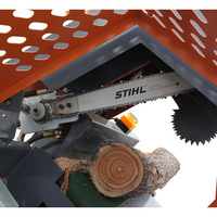 Machine de traitement du bois alimentée par moteur à essence de vente directe d'usine avec processeur de bois de chauffage hydraulique convoyeur 20T