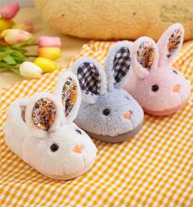 شبشب قطني للأطفال من Ruunjoy للبيع بالجملة أحذية داخلية دافئة مانعة للإنزلاق شتوية وخريفية للأطفال هدية للفتيات وسادة صوف لطيفة - Product Image 3