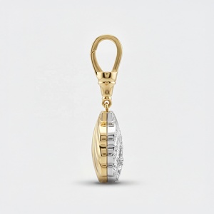 Pendentif en forme de coquille en argent sterling 925 plaqué or 18 carats avec zircone cubique - Product Image 4