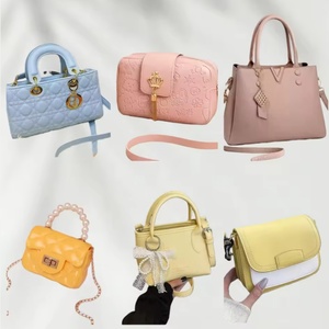 Ttn 2026 Vente en gros de sacs à main de luxe d'occasion, sacs à bandoulière, lots mixtes de vêtements de seconde main, sacs assortis, origine CN GUA, toutes marques - Product Image 1