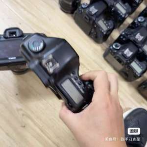 Kamera DSLR EOS 5D Canon Grosir Original Bekas Kamera Digital dengan baterai dan pengisi daya baterai - Product Image 5