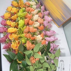 KEWEI T834 Premium Silk Medinilla <span class=keywords><strong>Magnifica</strong></span> Flores Artificiales para Eventos de Navidad y Graduación-Precio al por mayor a granel - Product Image 1