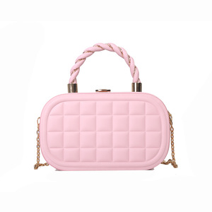 Bolso de Hombro y Bandolera de PU para Mujer, Diseño Moderno de Alta Gama, Estilo IG, con Cadena y Cierre de Hebilla, Combinable con Todo - Product Image 5