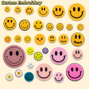 Nhà máy tùy chỉnh Nụ cười các bản vá lỗi Chenille vá cho quần áo, túi xách, mũ, điện thoại DIY phụ kiện, thiết kế miễn phí và sản xuất mẫu - Product Image 1