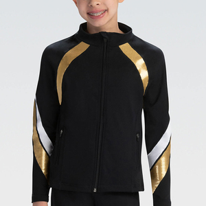 Sudaderas con capucha personalizadas para niñas, diseñadas para calentamientos y prácticas de cheerleading. - Product Image 1