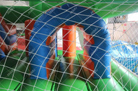 Maison de rebond en pvc Commercial combo château gonflable ballon de football gonflable avec toboggan
