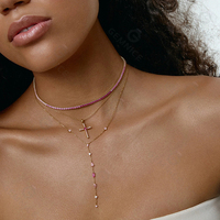 Gemnel 925 Sterling Silber Mehrfarbiger Runder CZ-Kreuzanhänger mit Dünner Kabelkette, Christliches Glaubens-Schmuckstück für Tägliches Tragen