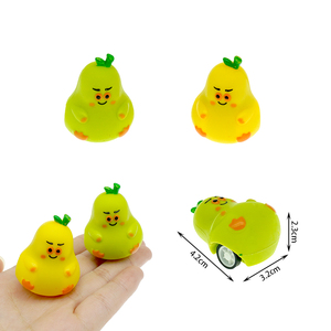 Juguete de Coche de Fricción con Forma de Pera de <span class=keywords><strong>Dibujos</strong></span> <span class=keywords><strong>Animados</strong></span> para Niños, Vehículo de Juguete Novedoso con Diseño de Frutas, Serie Familiar de Frutas, Paquete a Granel al por Mayor - Product Image 1