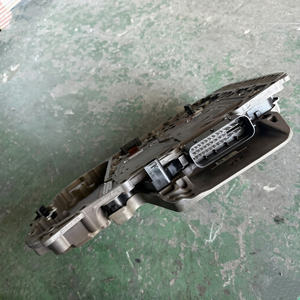 6070023002 5801972459 Pièces de boîte de vitesses de camion Unité de commande de transmission ECU 1358298004 135829800401 42577290 42575279 - Product Image 2