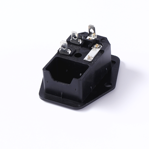 LZ-14-<span class=keywords><strong>F5</strong></span> c14 3 שקעים תקע תעשייתי עם שקע 10a תקע חשמל אחד ופג kcd1 בורג קבוע - Product Image 2