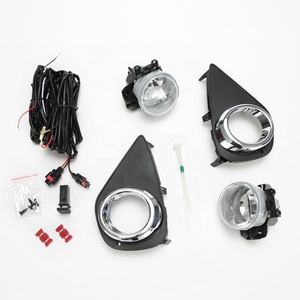Feux antibrouillard clairs pour <span class=keywords><strong>Toyota</strong></span> <span class=keywords><strong>Yaris</strong></span> Hatchback <span class=keywords><strong>2</strong></span>/4DR 2015 2016 2017 avec ampoules d'interrupteur de lunette - Product Image 3