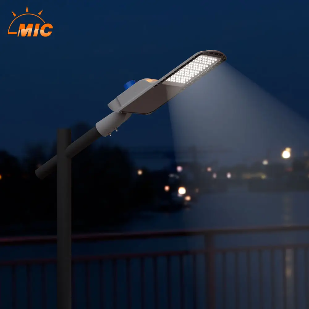 Ekonomik açık IP66 su geçirmez 7 yıl garanti LED sokak lambası hareket sensörü sokak lambası ile