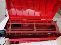 Petite récolteuse de riz Récolteuse de riz de type fourrage Moissonneuse-batteuse autoportée