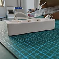 Multiprise de bureau en cuivre 10A à succès avec interrupteur, protection IP22, 3 prises, norme électrique européenne