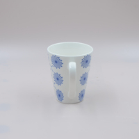 4PC Pack verschiedene Farben verschiedene Muster geprägt Pink/Gelb/Rot/Blau Farben anpassen Keramik Kaffeetasse mit Griff