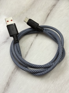 Cavo Intrecciato USB-A a Tipo C per Ricarica Rapida 27W, Cavo Caricatore Resistente in Nylon Intrecciato - Product Image 1