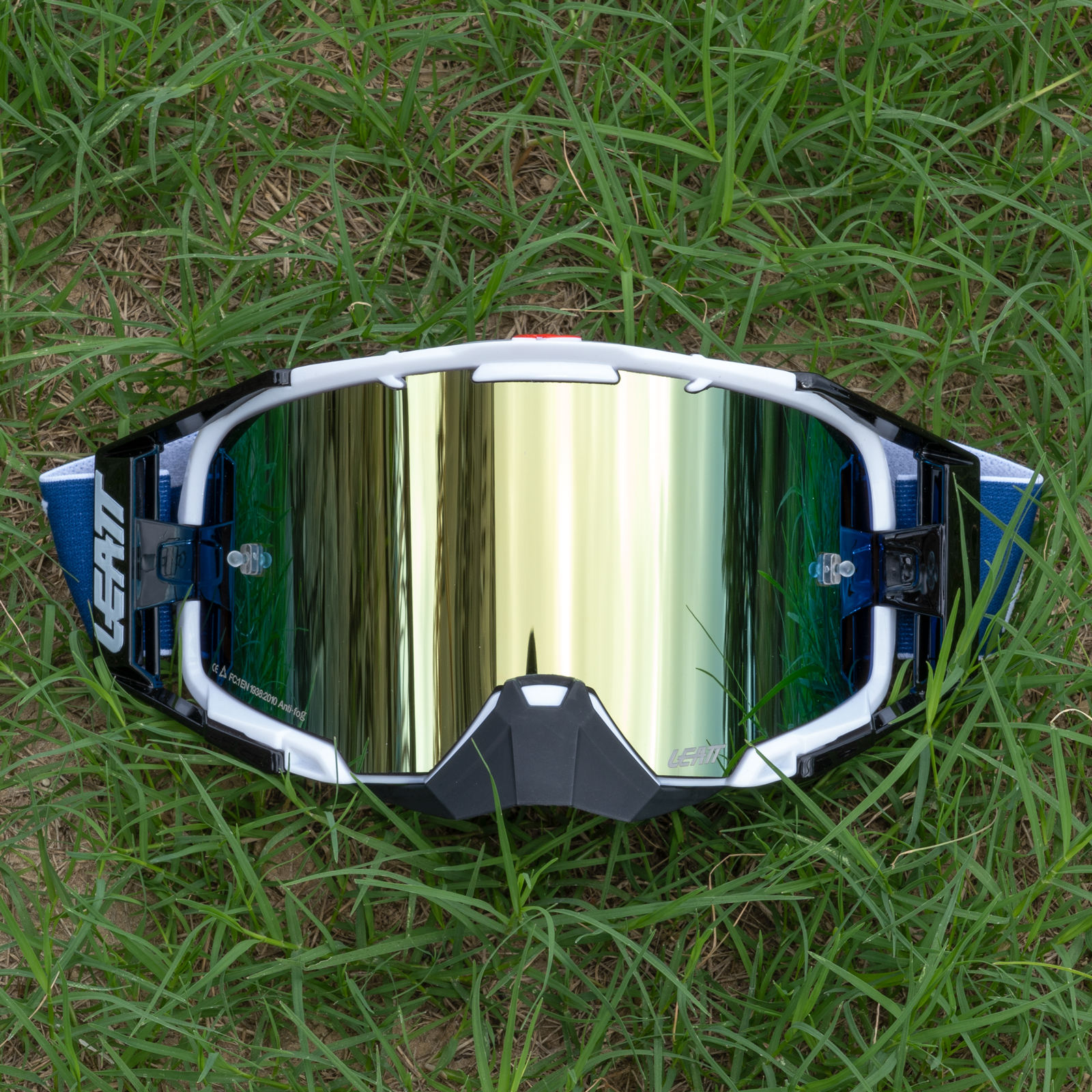 Black White Frame / Mirror Gold Lens