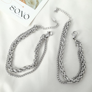 Bracelet en argent à double chaîne, design géométrique unisexe, maillons épais, bijoux tendance - Product Image 1