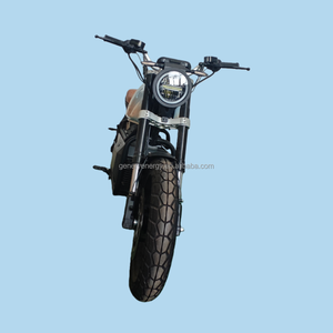 Vélo électrique urbain robuste avec moteur puissant de 8000 W, pneus tubeless de 17 pouces, amortisseurs hydrauliques assurant une mobilité électrique supérieure - Product Image 6