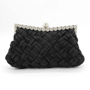 Nouvel Arrivage Direct Usine : Sac en Satin Tissé avec Strass Rouge, Sac de Mariée 2-en-1, Pochette de Soirée et Sac Bandoulière pour Fêtes - Product Image 6