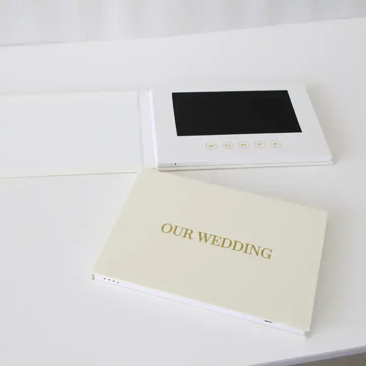 Album video hardcover Linen pernikahan kami brosur pernikahan khusus dengan buku memori undangan video foil emas